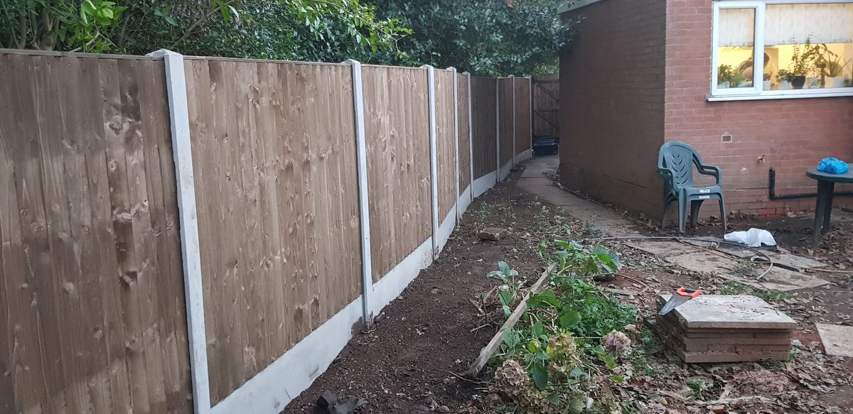 New closeboard garden fence and gate in Birmingham, photo 4