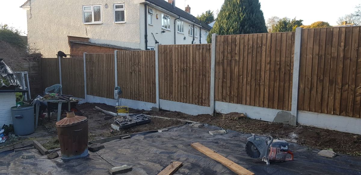 Closeboard fencing being fitted in a Harborne garden, photo 5