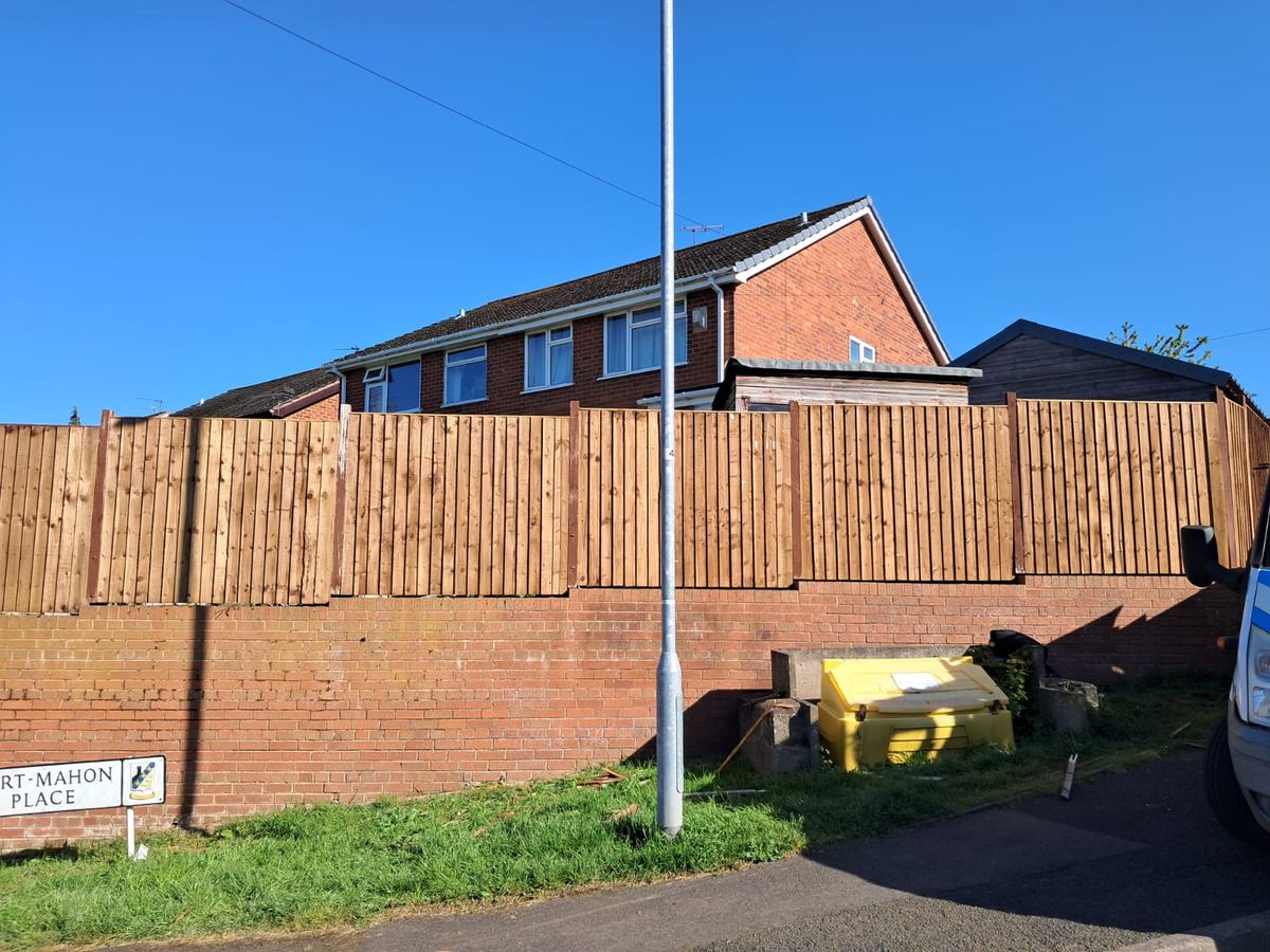 New boundary fence on a brick wall in Kidderminster, photo 5