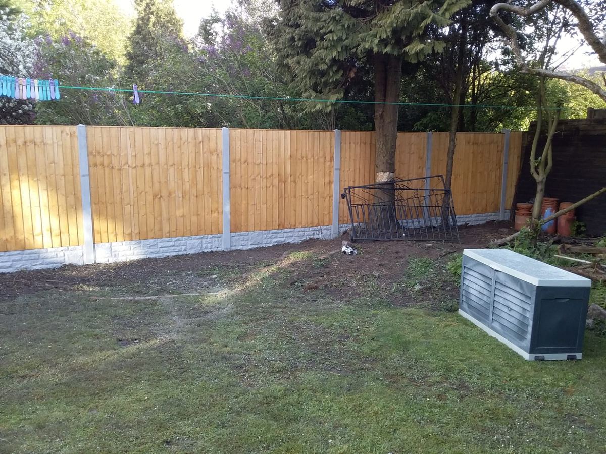 New closeboard fence at a Kidderminster property, photo 2