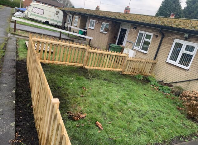 new picket fencing in dudley