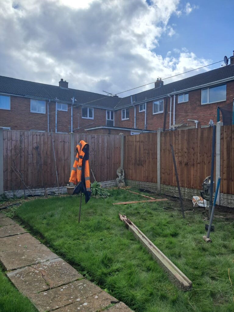New garden fence installation in Stourport-on-Severn