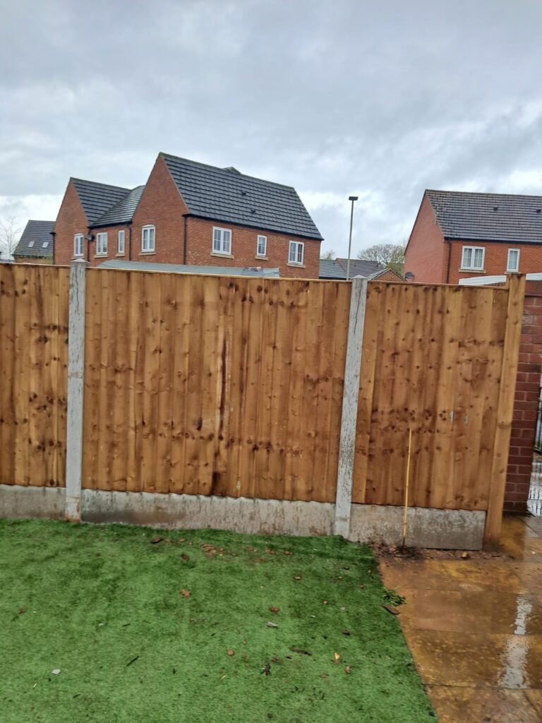 Best Fencing Solutions for Keeping Pets Safe in Oldbury