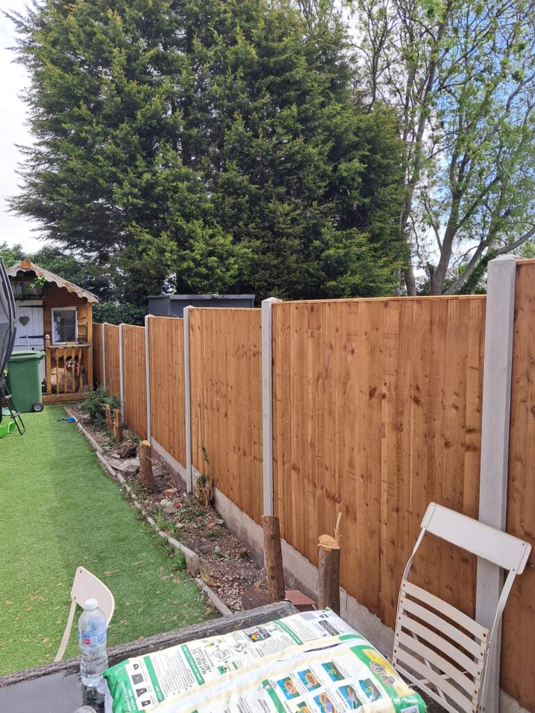fencing services in brierley hill